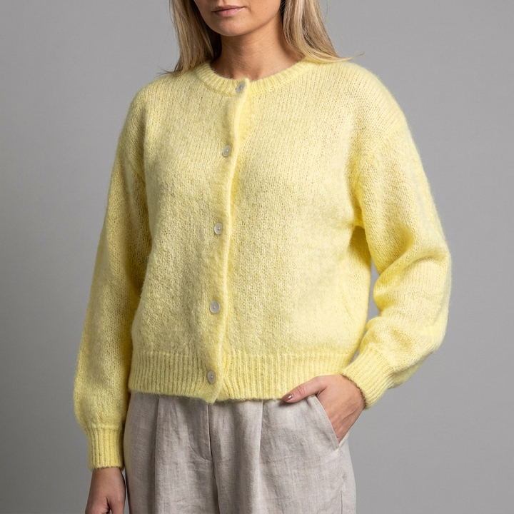 Stylish Winter Cardigan for Everyday Wear