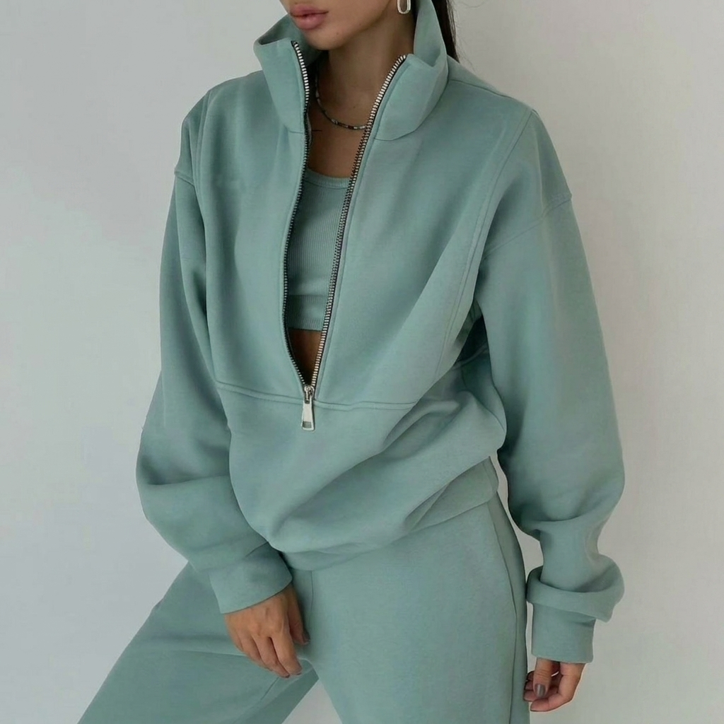 Trendy Women’s Lounge Set – Half-Zip Sweatshirt and Joggers