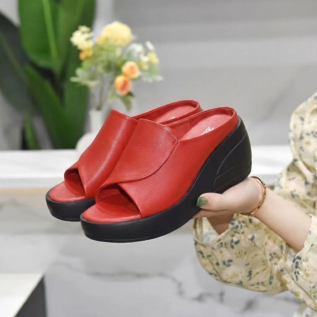 Women’s Soft Wedge Sandals