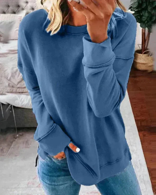Chic und Stil | Sweatshirt - Relaxed Fit - Soft Cotton Blend - Crew Neck with Ribbed Hem