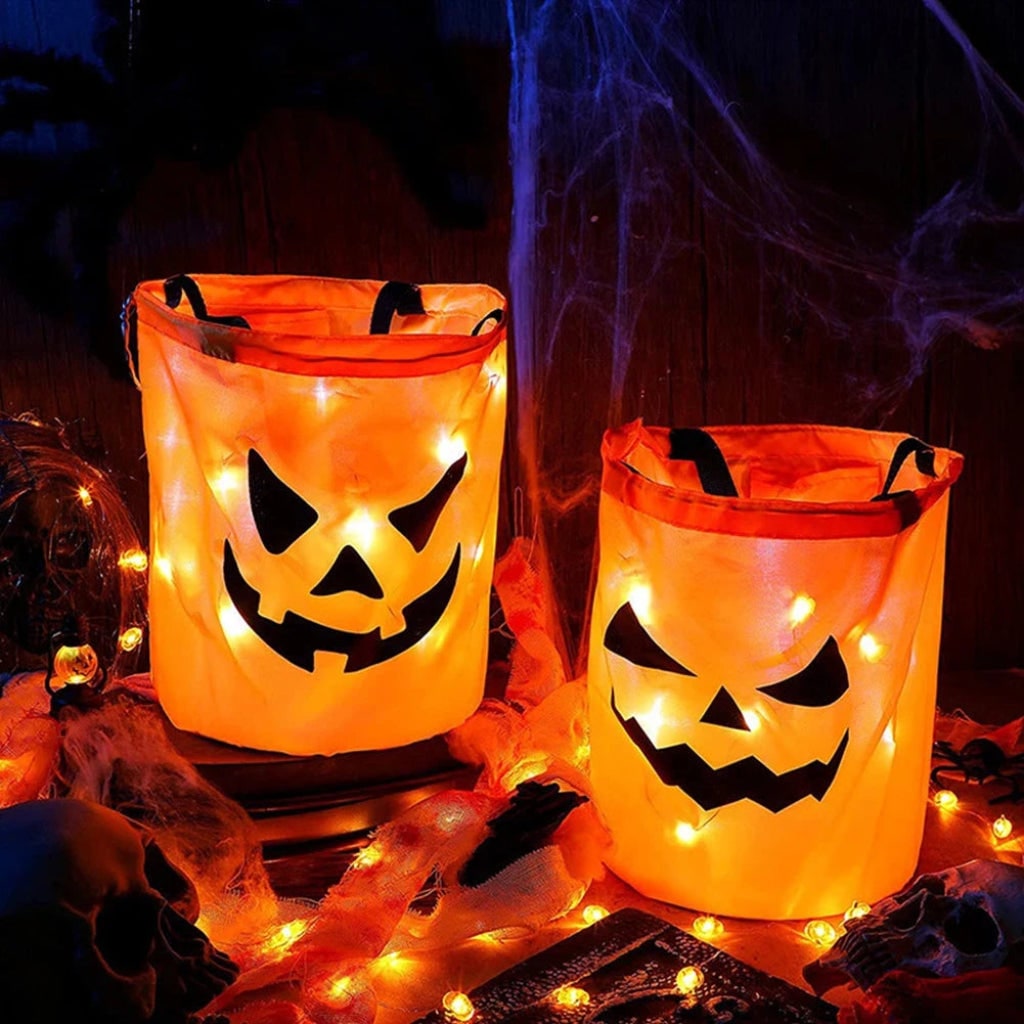 Kids' Halloween Candy Bag and Trick or Treat Reusable with LED Pumpkin Lights and Handles for Party Favour