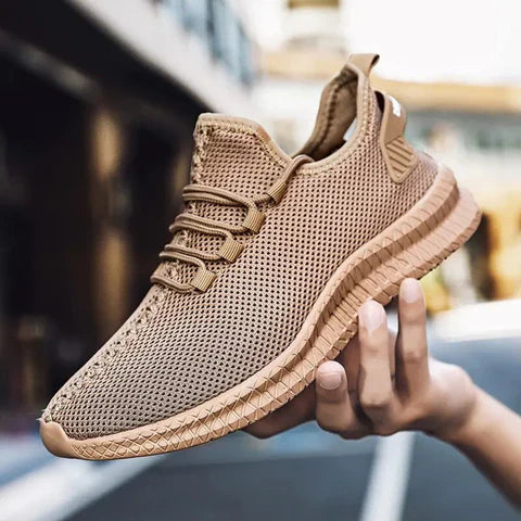 Lightweight Cushioned Men's Shoes with Arch Support and a Sleek Everyday Look