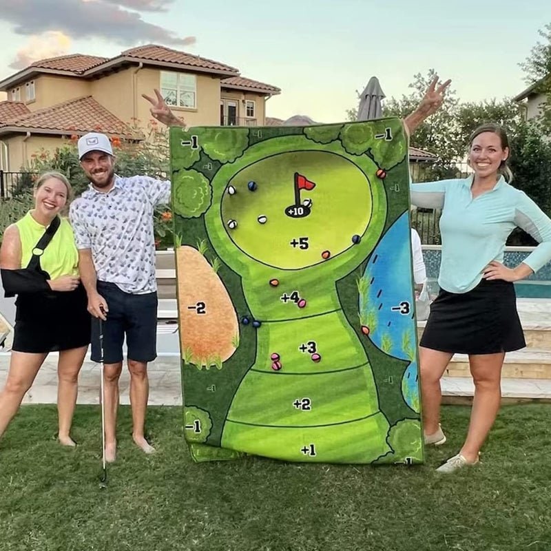 Portable Golf Chipping Game with Sticky Target Mat and 16 Colour-Coded Balls Bucket